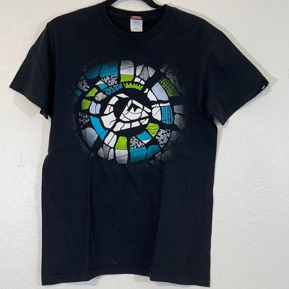 Quiksilver Short Sleeve T-Shirt Size Medium